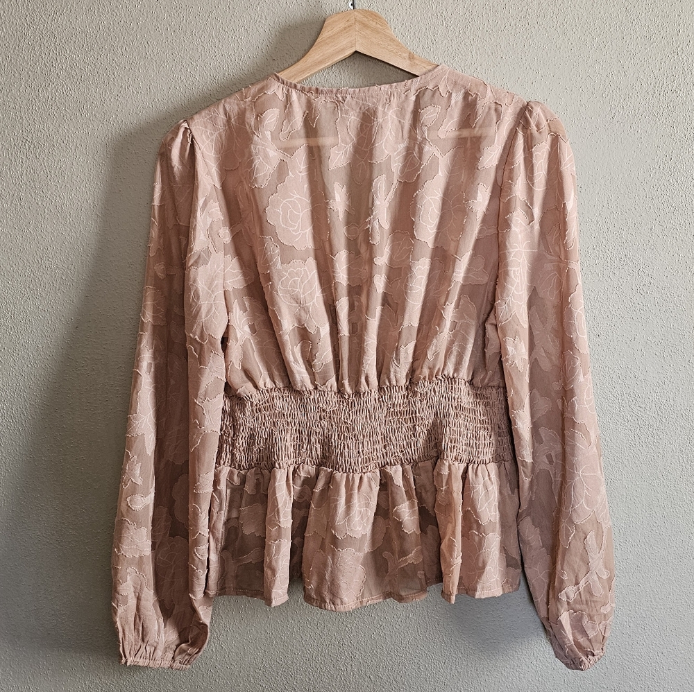 ☆ ELGOGY Pink Blouse, M ☆ - Picture 2 of 10